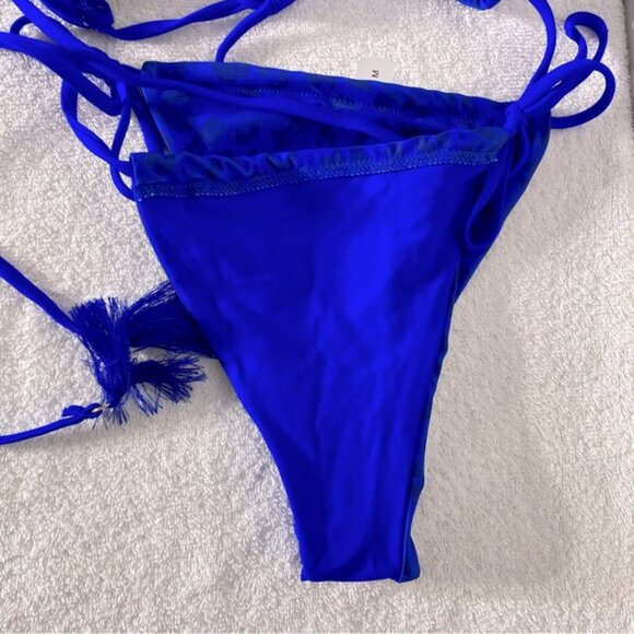 5/$25 Blue Leopard Print String Bikini Set M - Picture 11 of 12